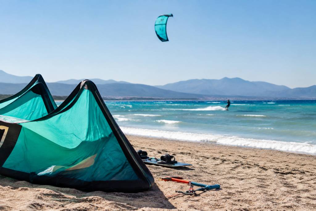 Kitesurf location : les meilleurs spots pour louer son matériel et naviguer sereinement