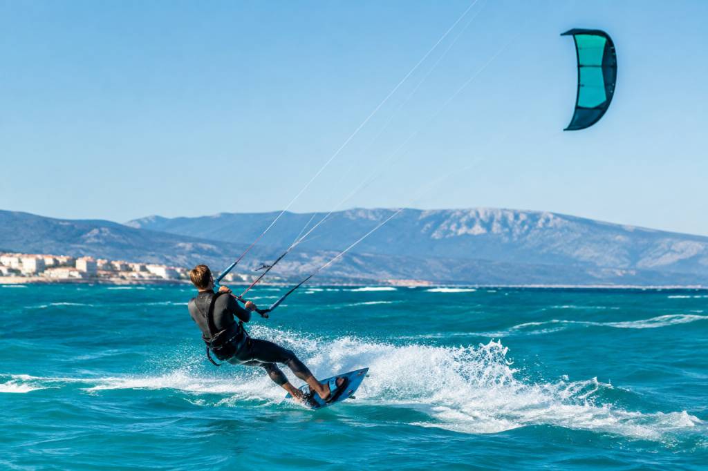 Tarifa kitesurf : mon guide des meilleurs spots et bons plans